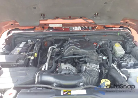 2014 Jeep Wrangler Unlimited Sahara z USA, uszkodzony, nr VIN 1C4BJWEGXEL168913